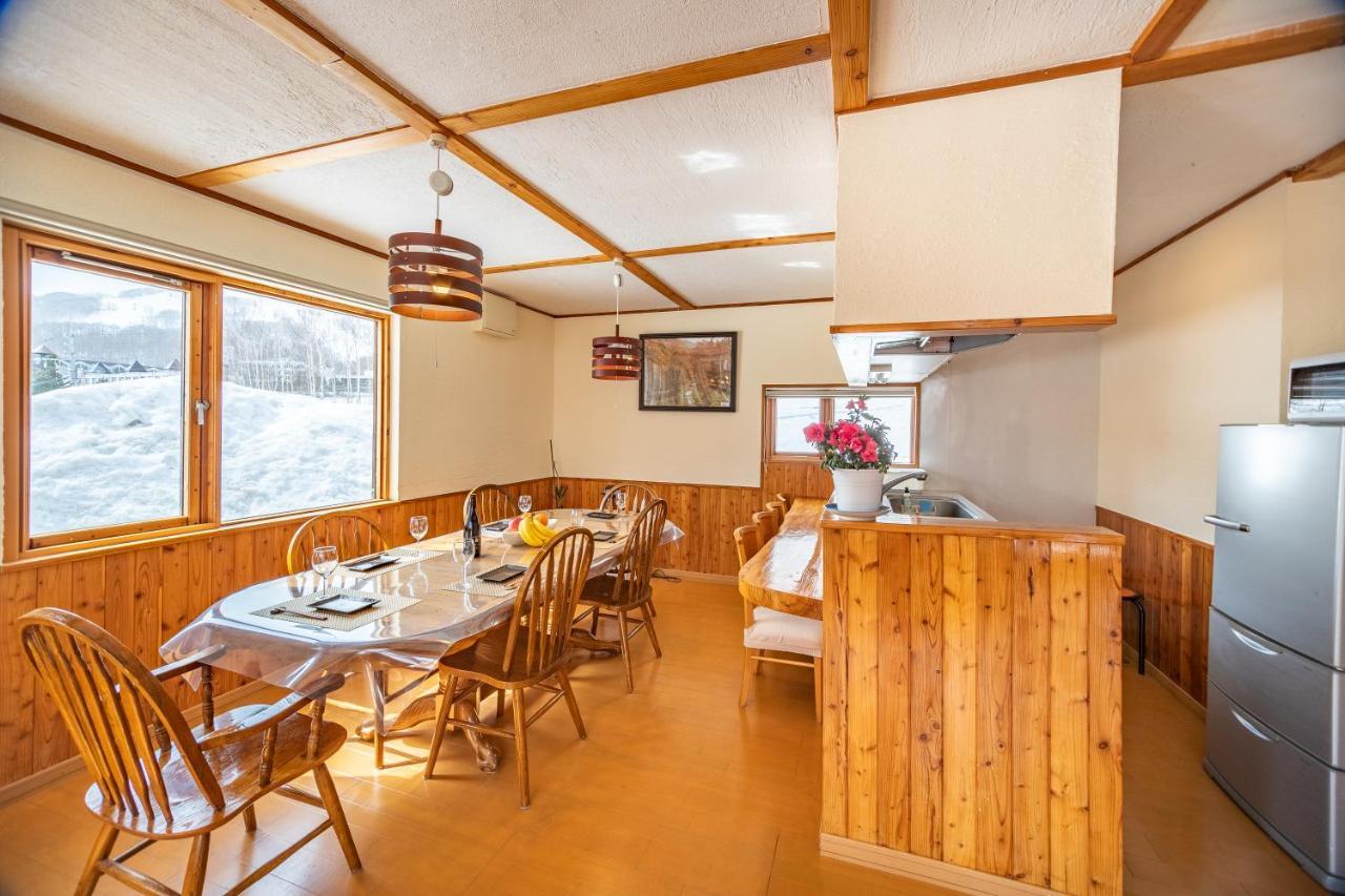 Matsu House With Air Conditioner - 5 Min To Rusutsu Ski Resort Buitenkant foto